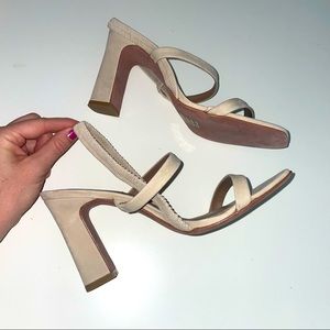 BCBGMAXAZRIA square toe block heel in nude